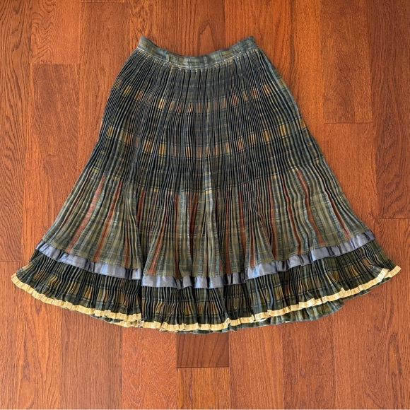 Vintage Antonella MGA Accordion Pleated Skirt made in Italy 26” waist - Picture 3 of 5